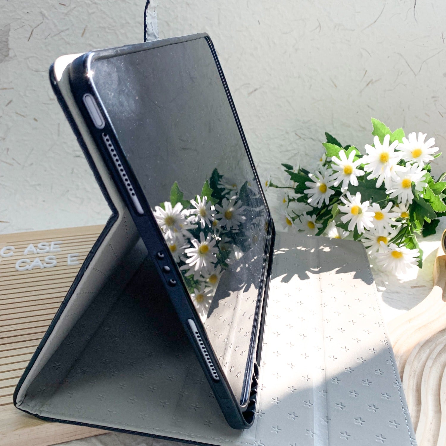 Leather iPad Case - Black - IMCASE