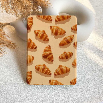 Croissant Charm Board | Kindle Case